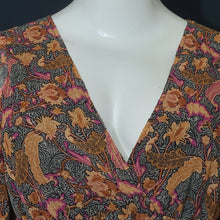 Load image into Gallery viewer, Point on Paisley