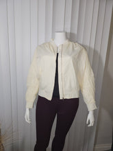 Load image into Gallery viewer, Bomb-Her in Ivory
