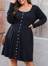 Load image into Gallery viewer, Buttoned and Chic